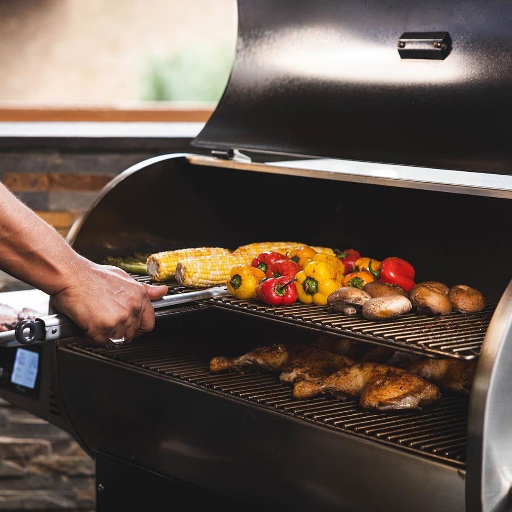 Grill Smoker - Flagship 1100, wood pellet smoker, barbecue pellet smokers, Wi-Fi smart grill, 1100 sq. ft. In. Cooking Space